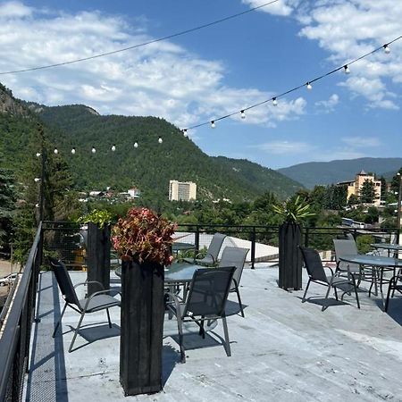 Borjomi Central Hotel Ngoại thất bức ảnh