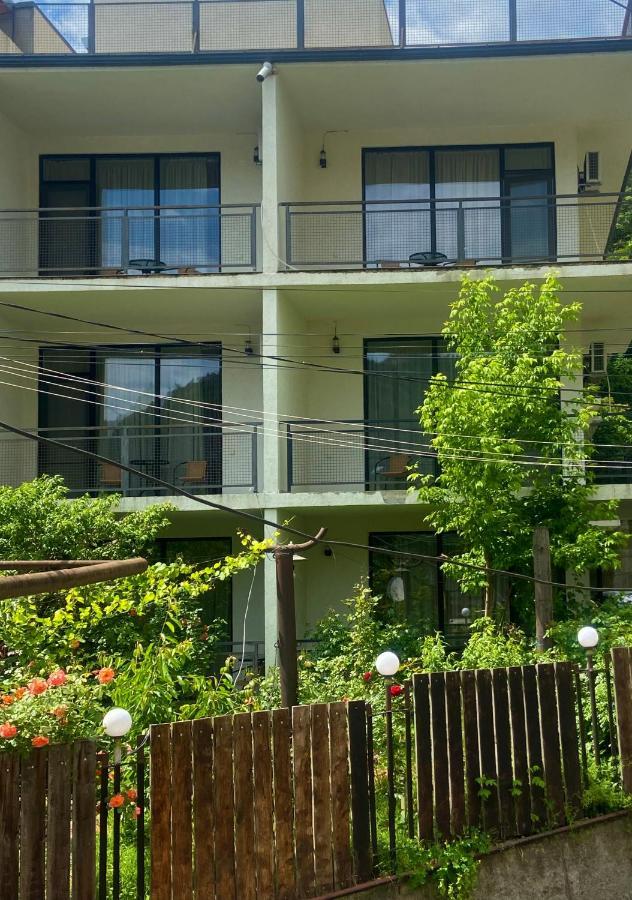 Borjomi Central Hotel Ngoại thất bức ảnh