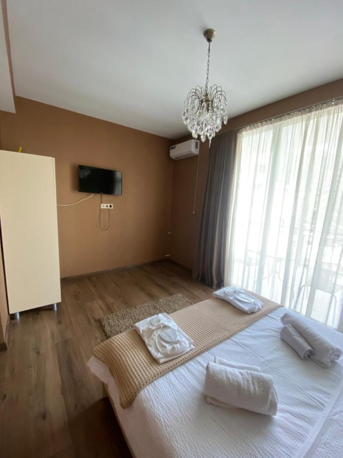 Borjomi Central Hotel Ngoại thất bức ảnh