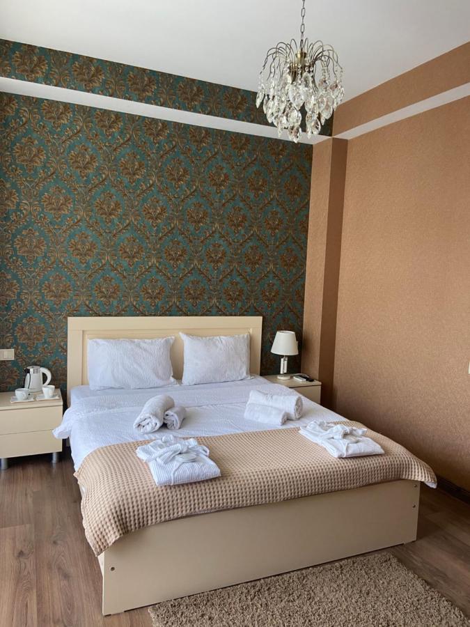 Borjomi Central Hotel Ngoại thất bức ảnh