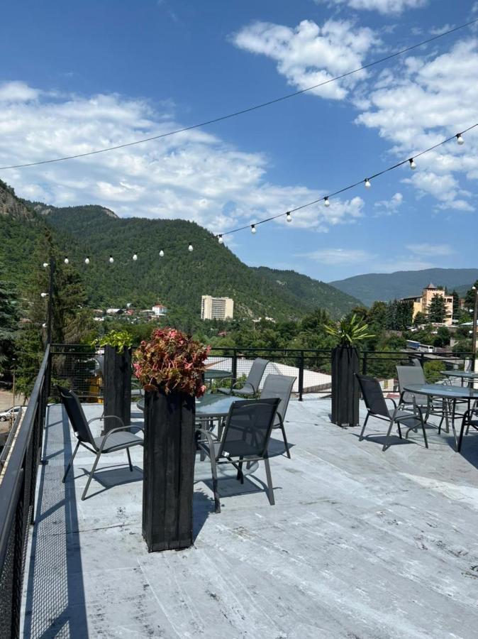 Borjomi Central Hotel Ngoại thất bức ảnh